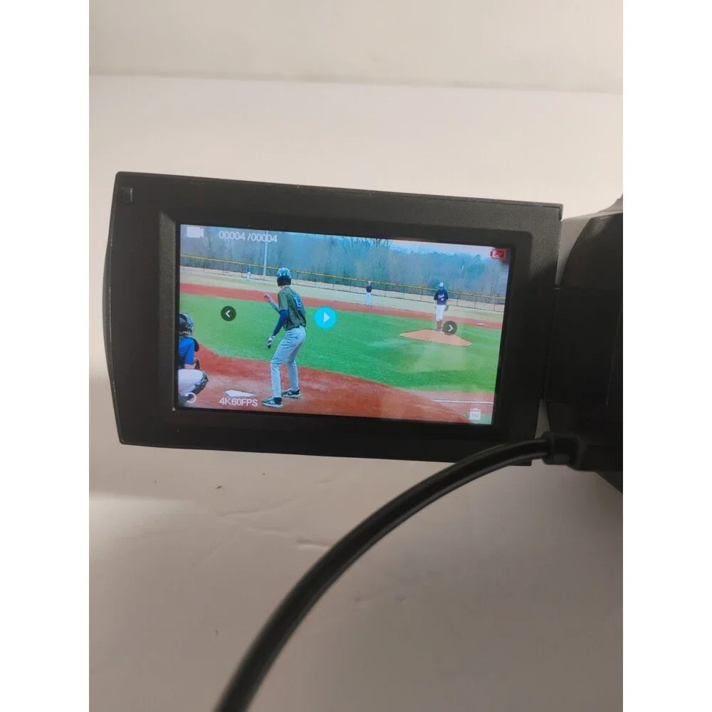 4K Ultra-HD 48 Mega Pixels Video Camcorder with Accessories And Camera Bag
